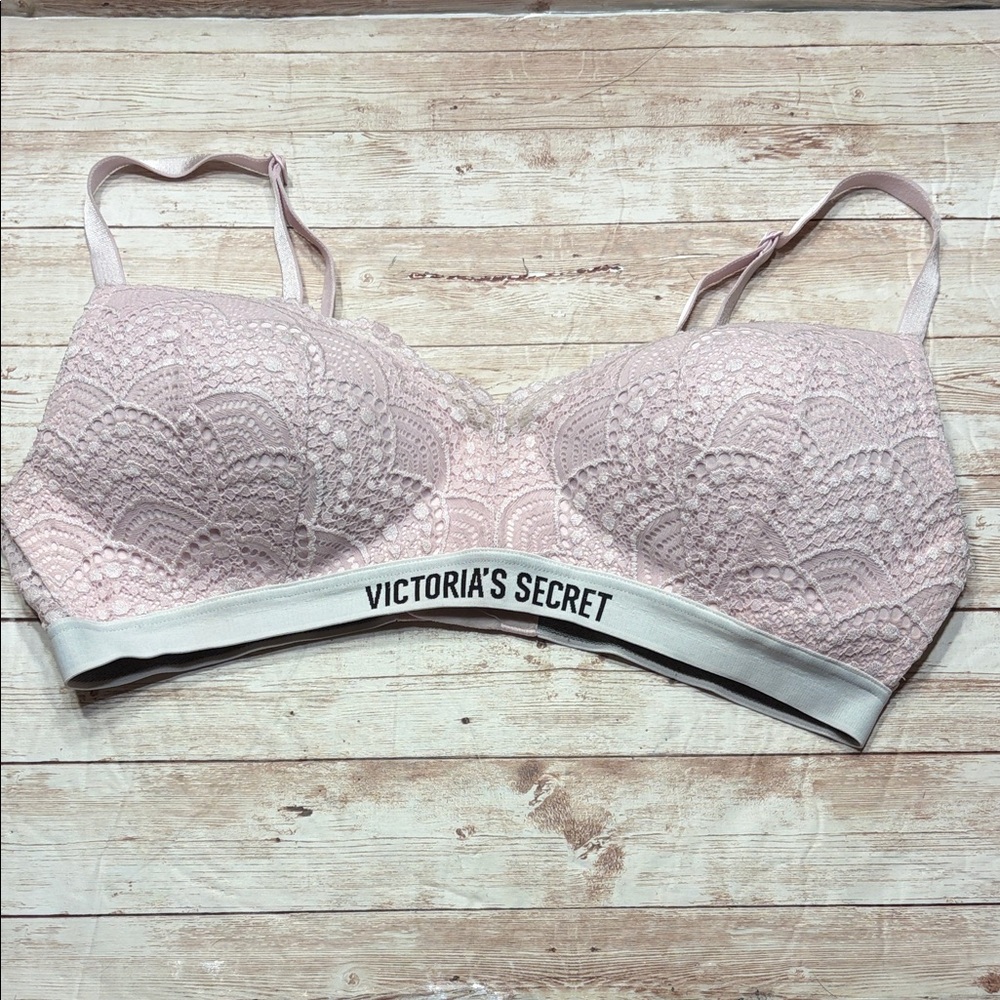 Victoria's Secret Light Pink Lace Padded Bra